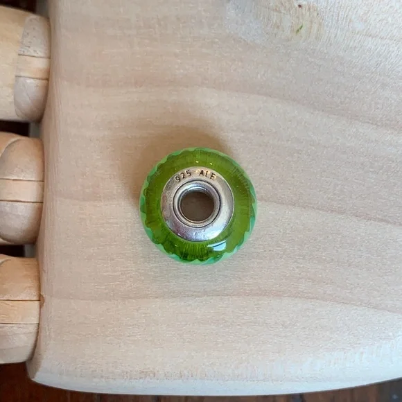 Pandora Murano Zigzag Charm - Retired - Picture 3 of 5